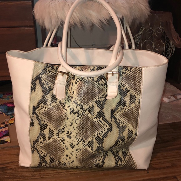 Just Fab Snakeskin Tote - Picture 2 of 7